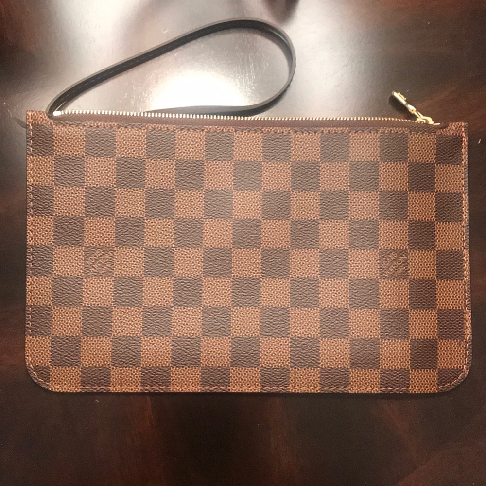 Authentic LV never full MM pouch